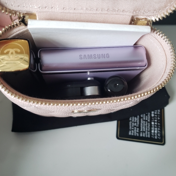 SOLD 💯 Brand New‼️ Chanel Vanity 💯 - Picture 5 of 15